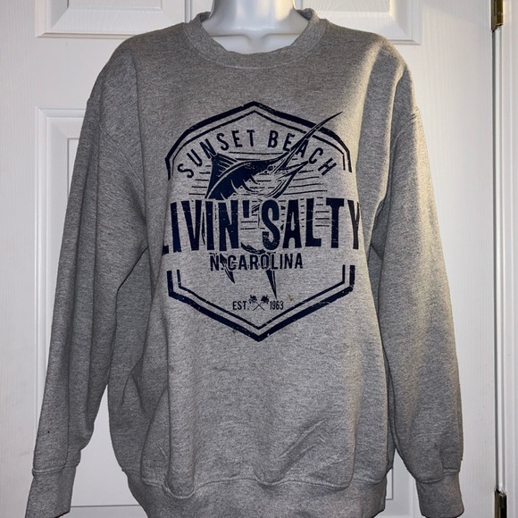 Women’s sweater size medium - Picture 2 of 8